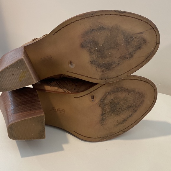 Vince Camuto side zip heel size 11 - Picture 7 of 8